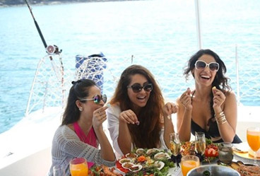 Unforgettable spree with your squad