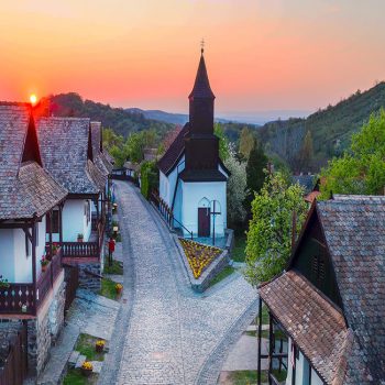 Discover the Allure of Hungary for a romantic escape! 