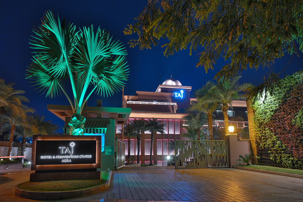 taj-agra-02.jpg