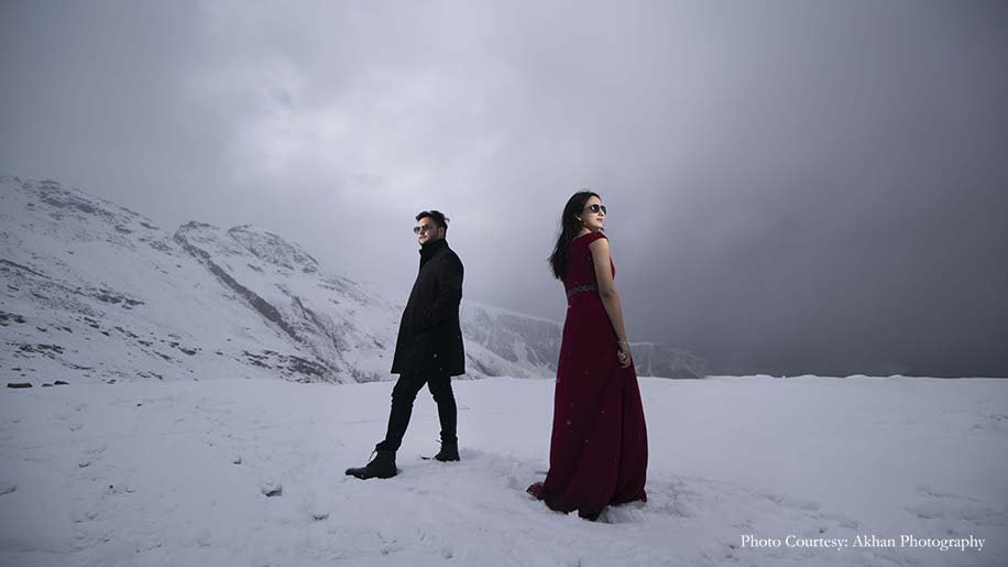 A Pre Wedding Photoshoot In Himachal That Captures Romance Against Its