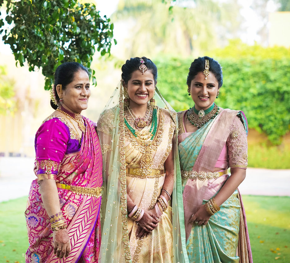 Sister of the Bride: Shweta Ravi | Bridesmaids | WeddingSutra.com