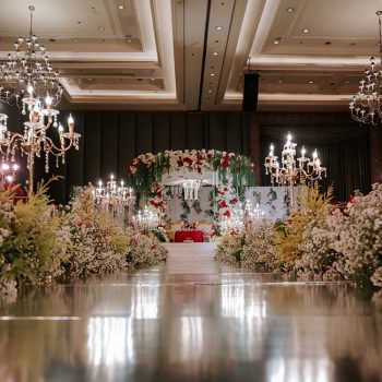 Global themes and opulent design – this wedding in Thailand was a heady mix of culture and luxury!