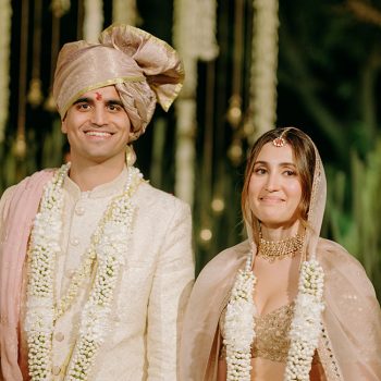 Flaunting a palette of yellow, ivory and orange – this couple’s garden-based mehndi was an ode to the bride’s love for classic Indian styles