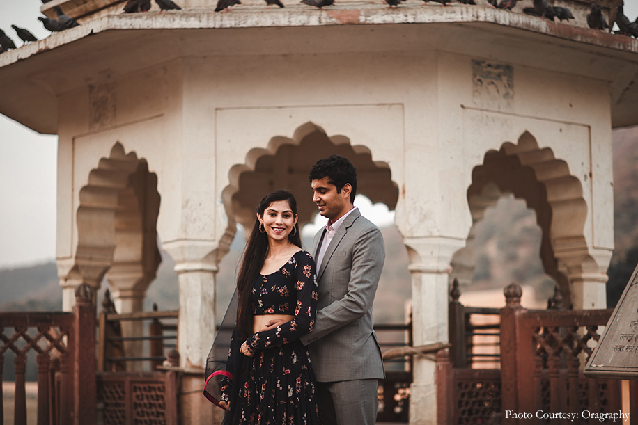 This Couple Explored The Historic City Of Jaipur For Their Pre Wedding Shoot Weddingsutra Blog 6152