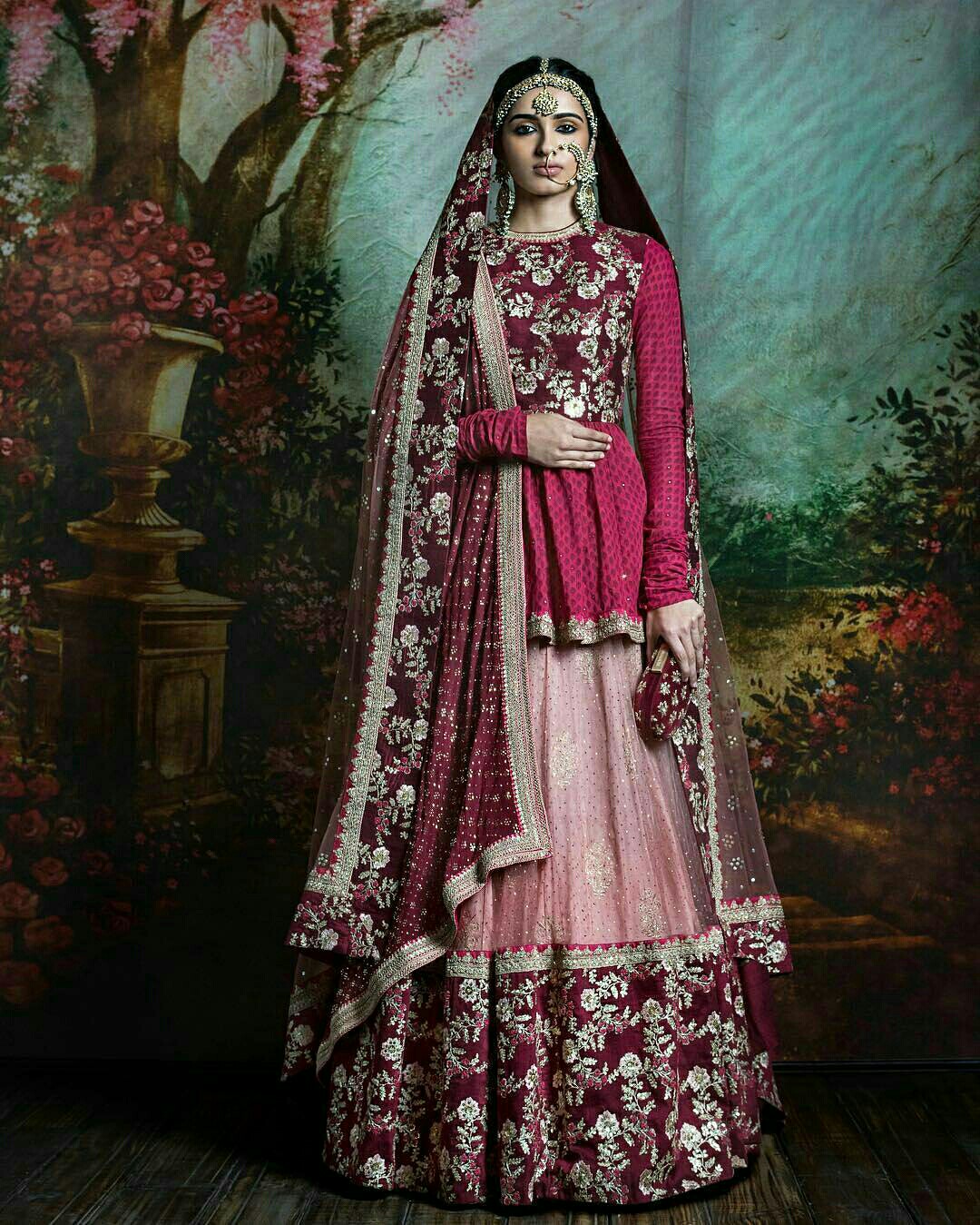 Sabyasachi Mukherjee Bridal Lehengas Saris And Wedding Outfits Kolkata Mumbai Delhi Ncr 