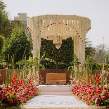 Transitioning seamlessly from traditional to contemporary themes, this couple’s wedding in Agra used a delightful blend of colors at each event