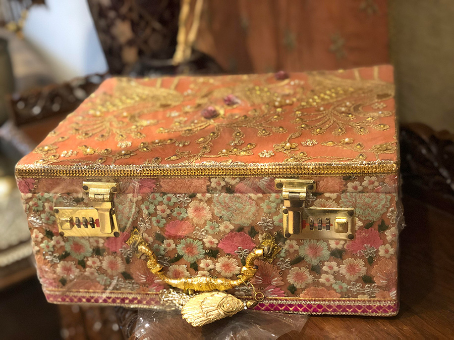 Crafting this trousseau trunk set dipped in a bridal red