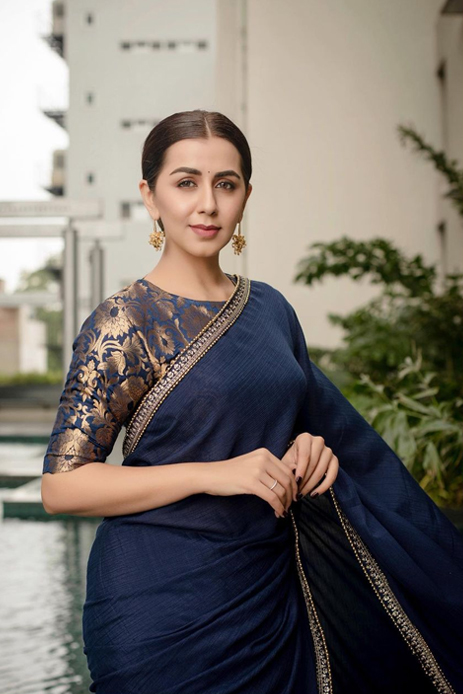 Nikki Galrani's festive look in Navy Blue saree is perfect for
