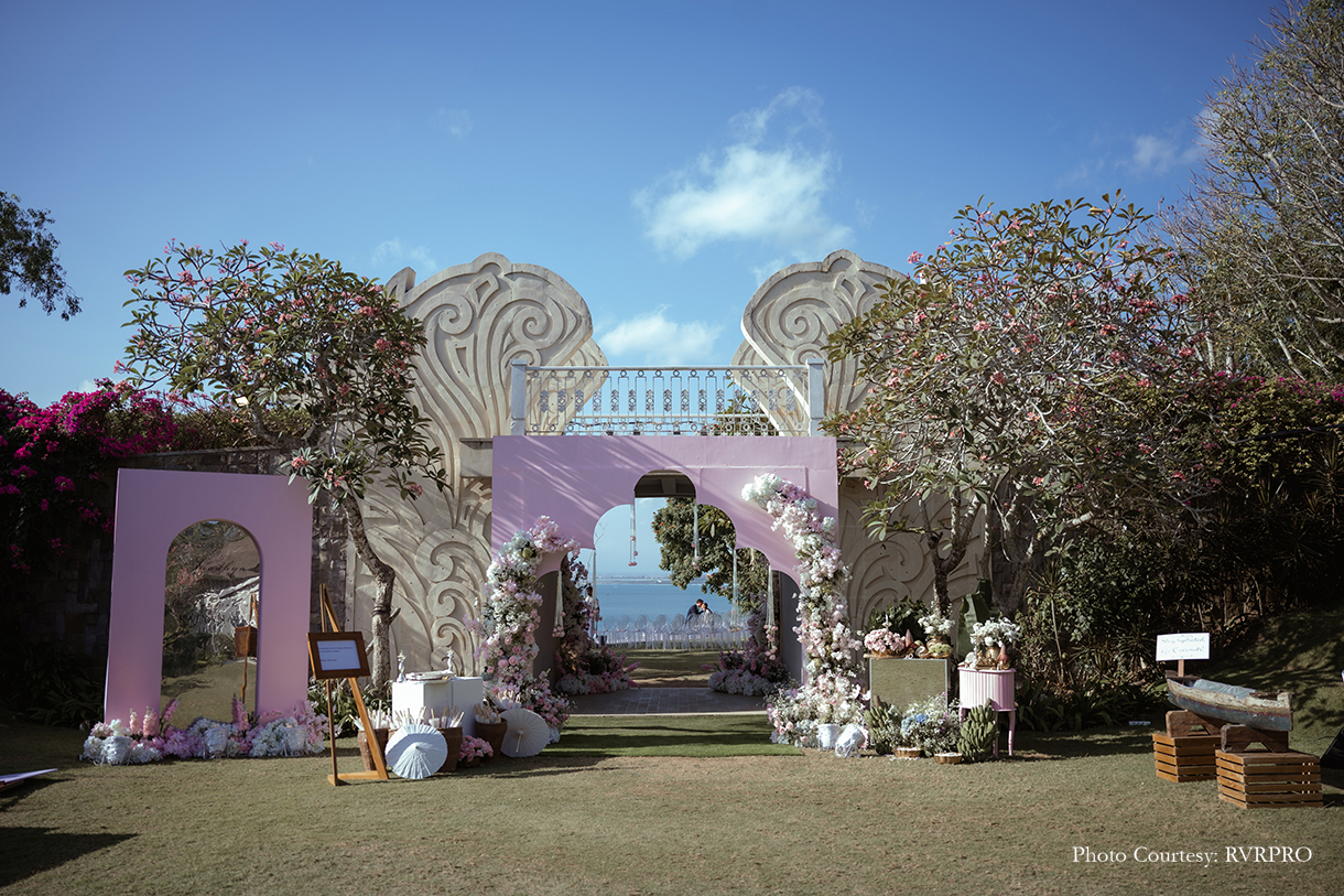 Saadhya and Ashwin, Ayana Resort Bali, Indonesia