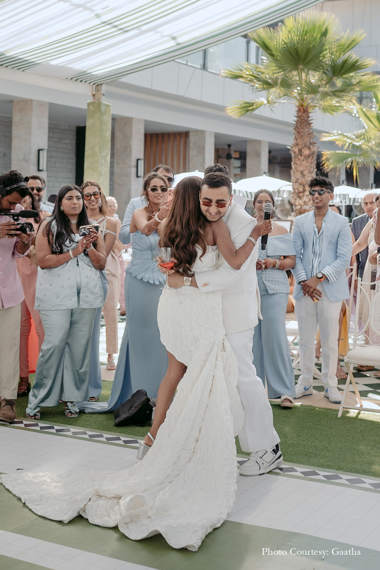 A sporty celebration for a Bollywood-loving couple