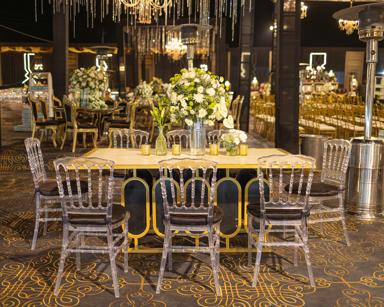 Tanisha and Dev - Decor - Showman Events