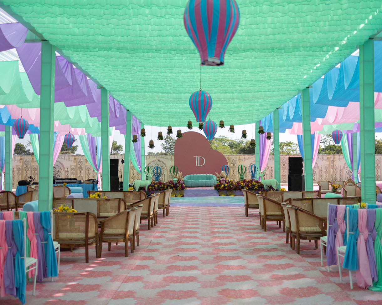 Tanisha and Dev - Decor - Showman Events