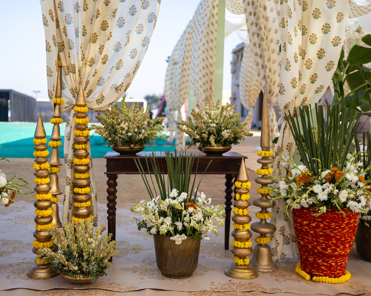 Tanisha and Dev - Decor - Showman Events