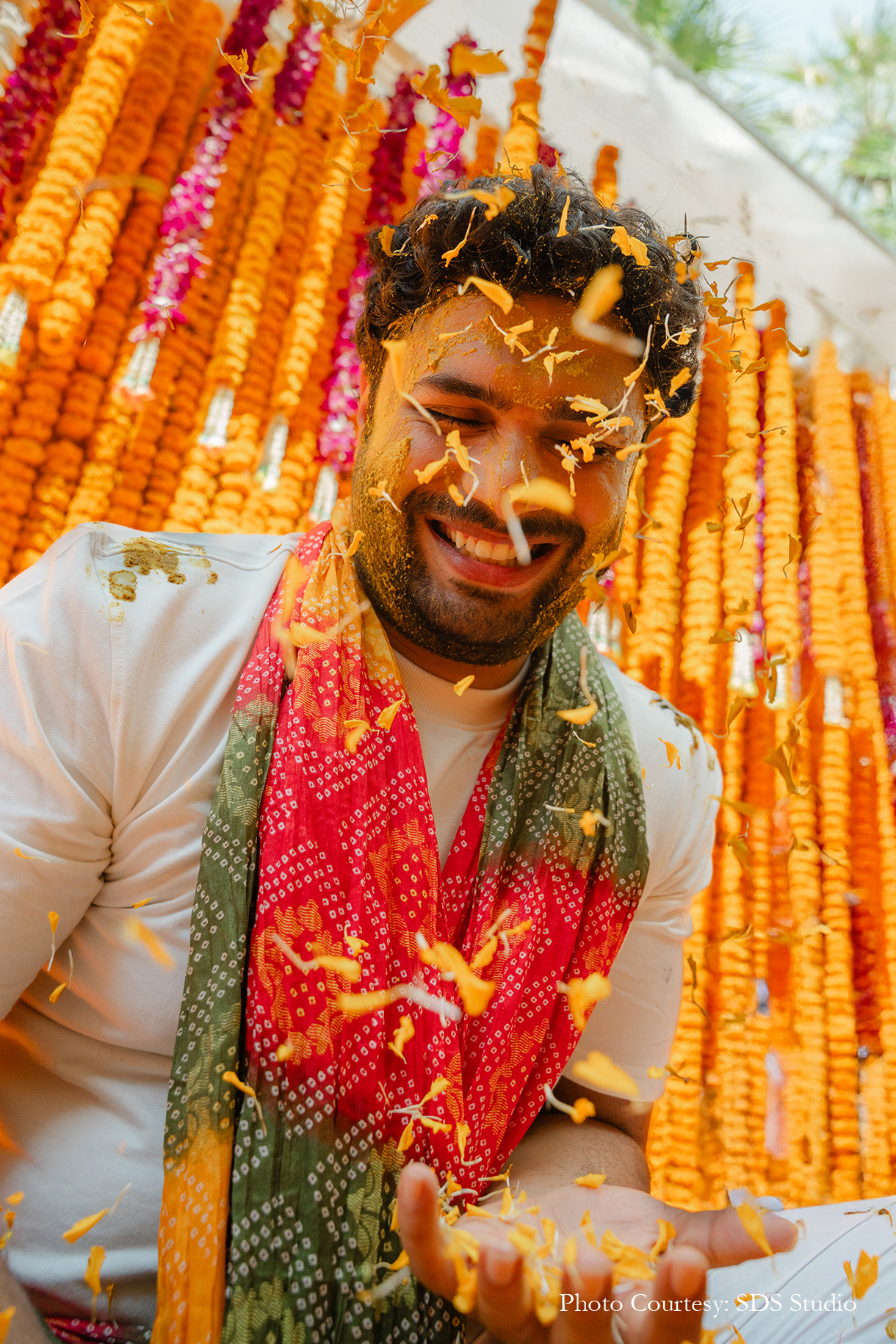 Prakhar Gupta and Claudia Robles-Hill, Thailand