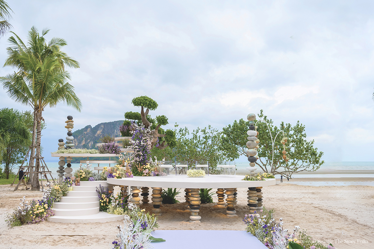 Annie and Rahul, Thailand