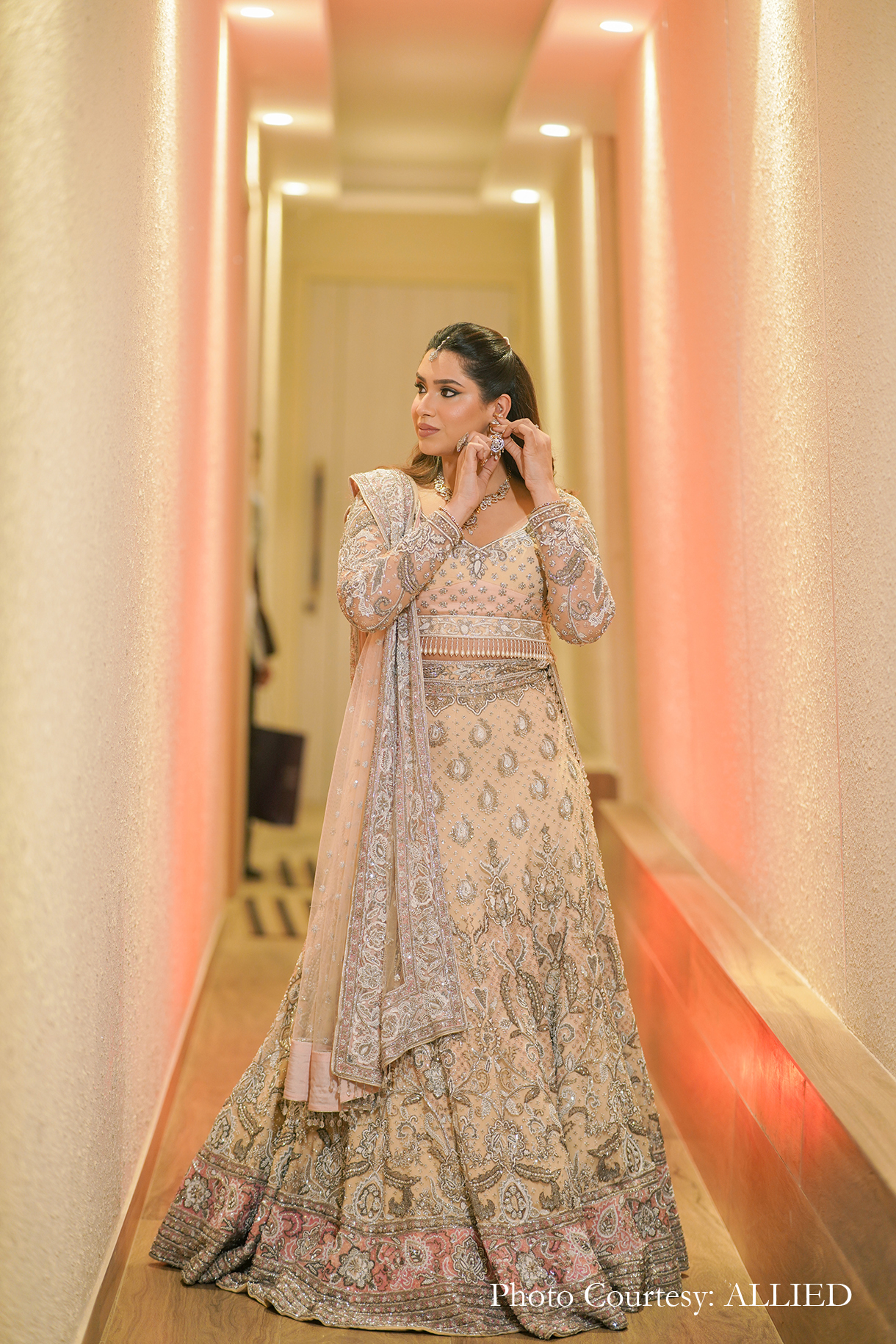 Asna Oberoi and Vedant MorBagh, New Delhi