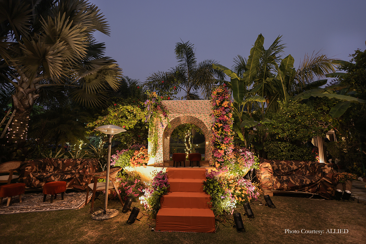 Asna Oberoi and Vedant MorBagh, New Delhi