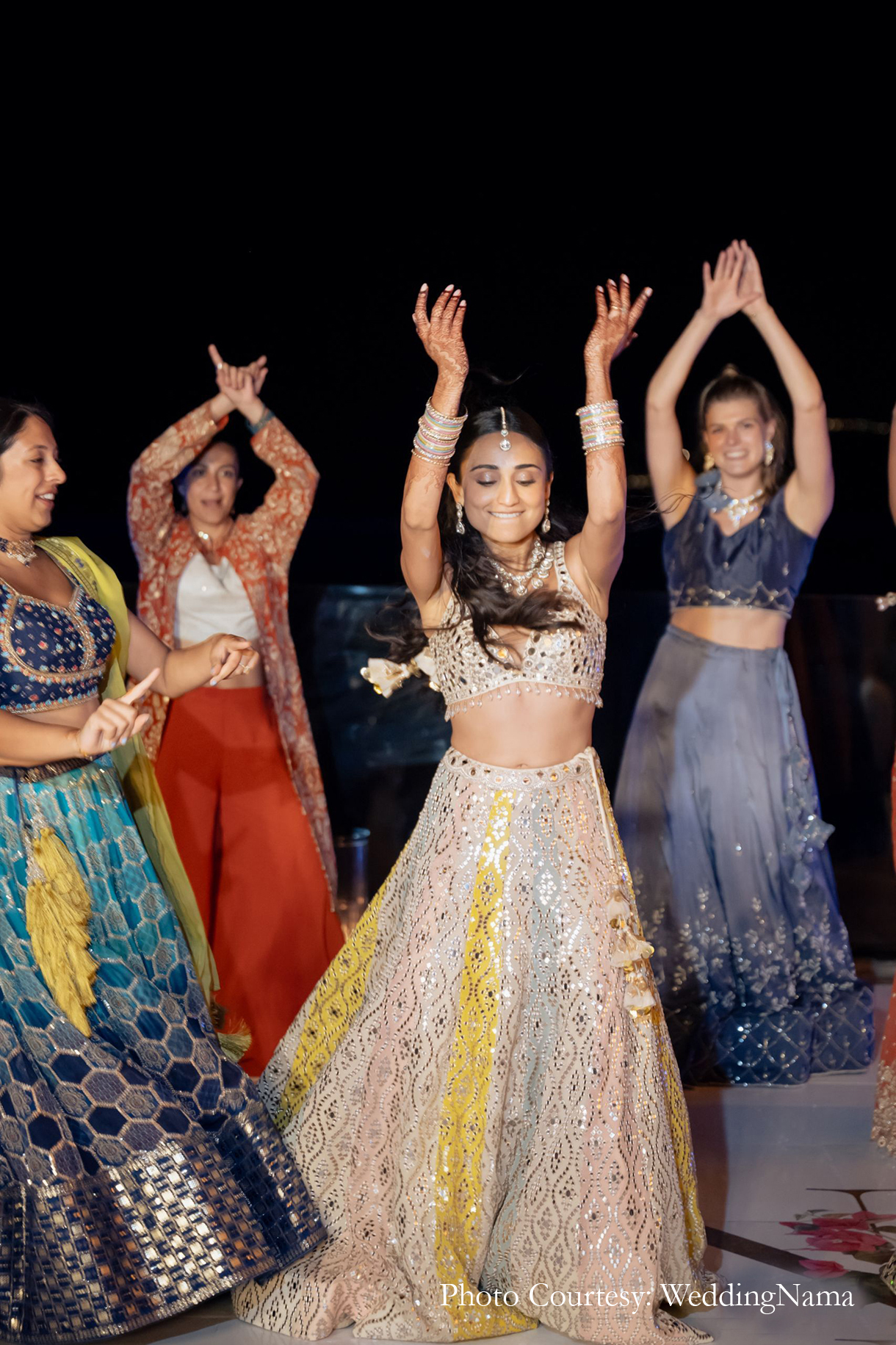 Nikita Agarwal and Rishi Khanna, Mykonos