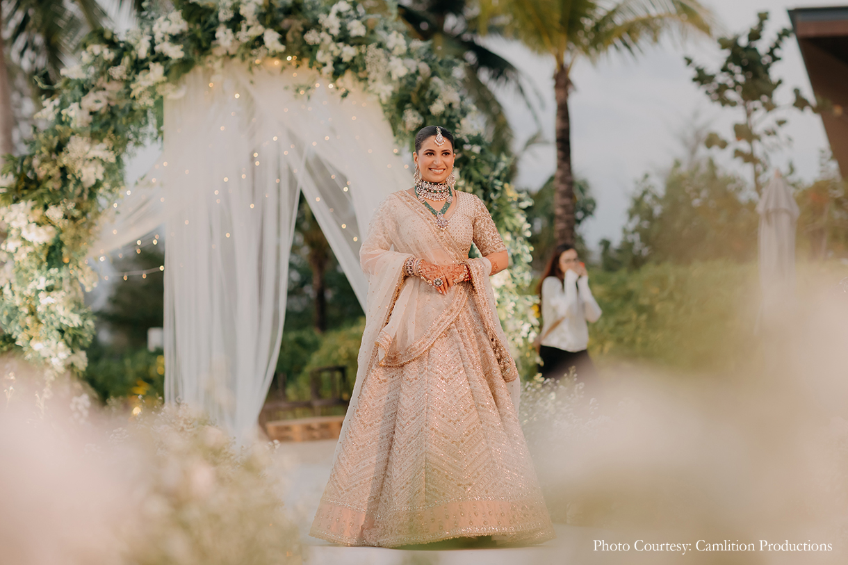 Tanvi Jain and Apurv Gupta, Thailand