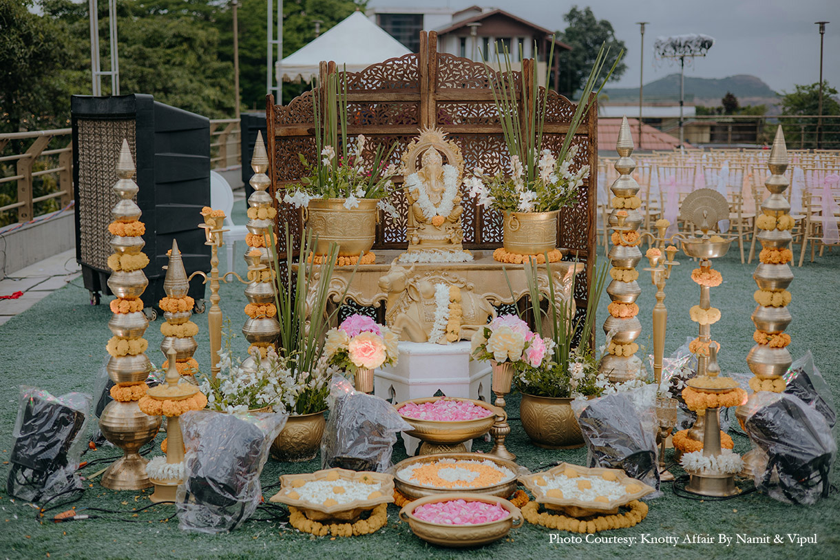 Roshni Mehboobani and Geoffrey Shaw, Pune