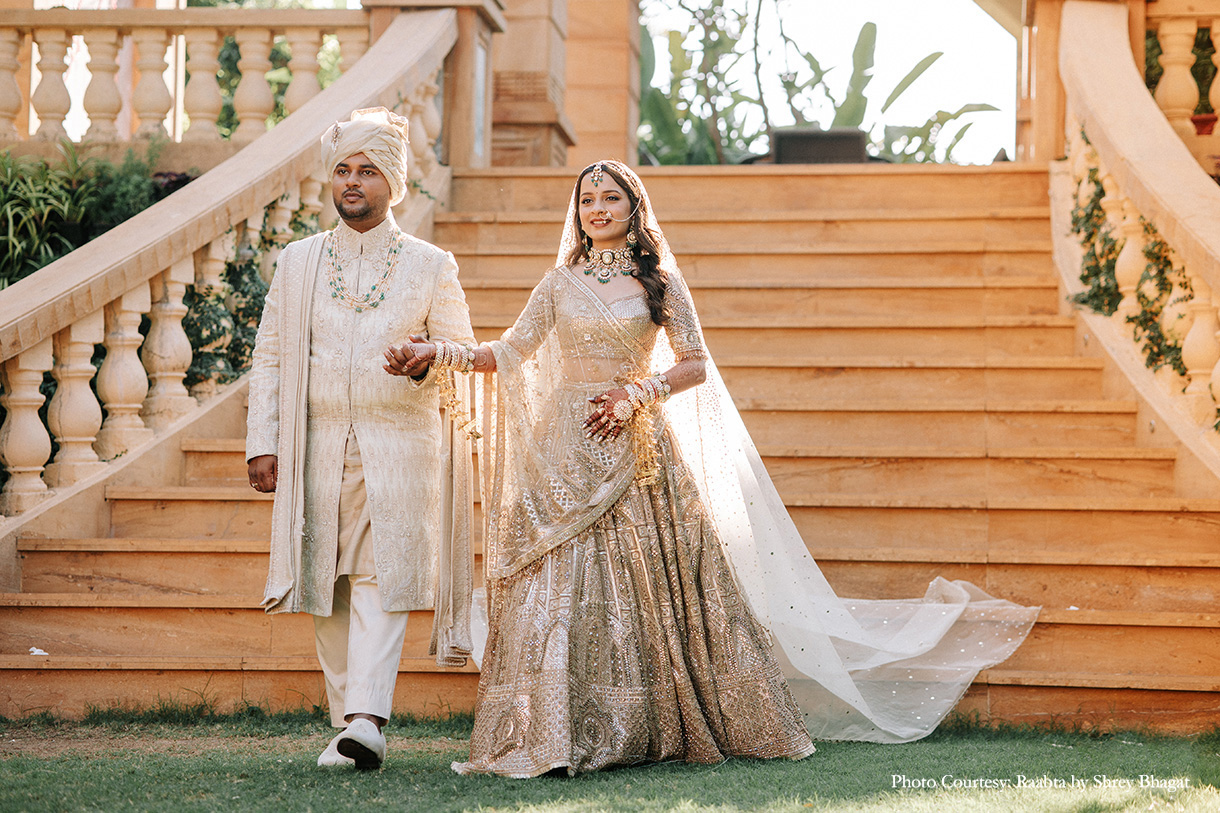 Aashvi and Akash, Lonavala