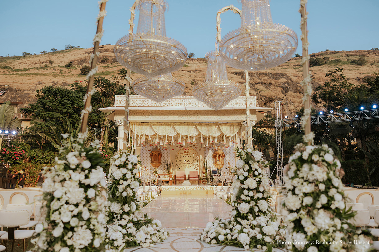 Aashvi and Akash, Lonavala