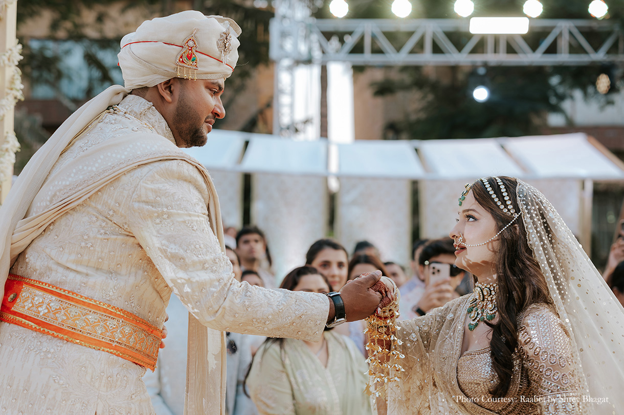 Aashvi and Akash, Lonavala
