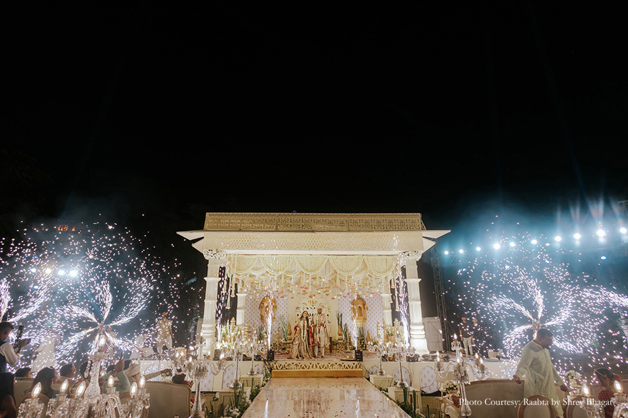 Aashvi and Akash, Lonavala