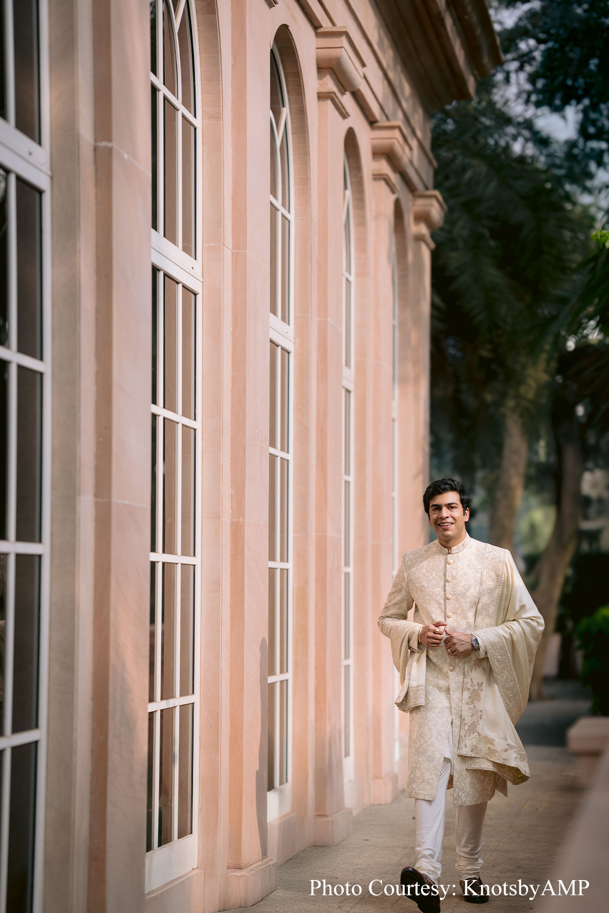 Anushka and Rex, Mumbai