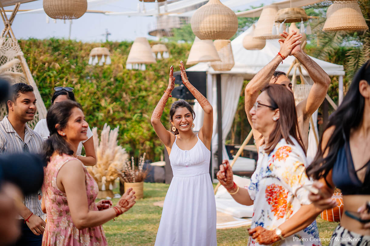 Avni and Roshan, The Mansion House, Alibaug