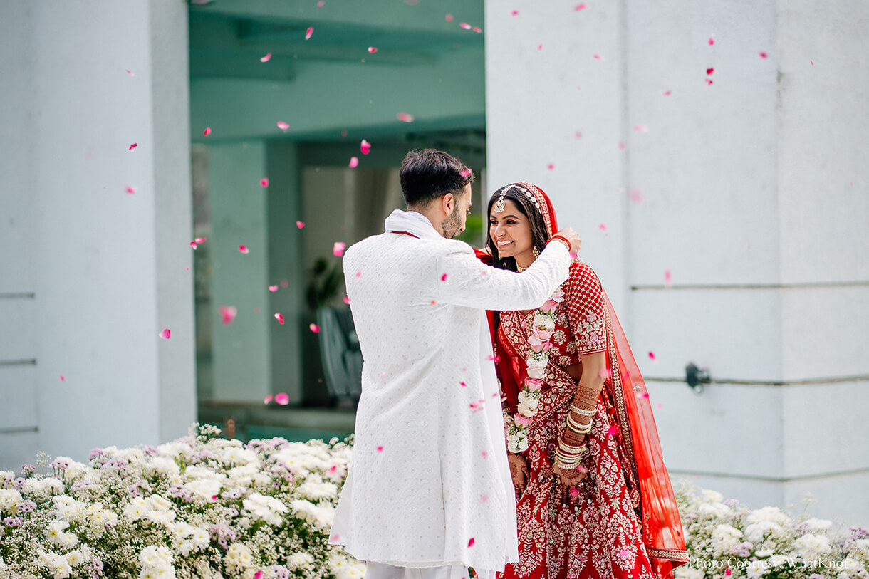 Avni and Roshan, The Mansion House, Alibaug