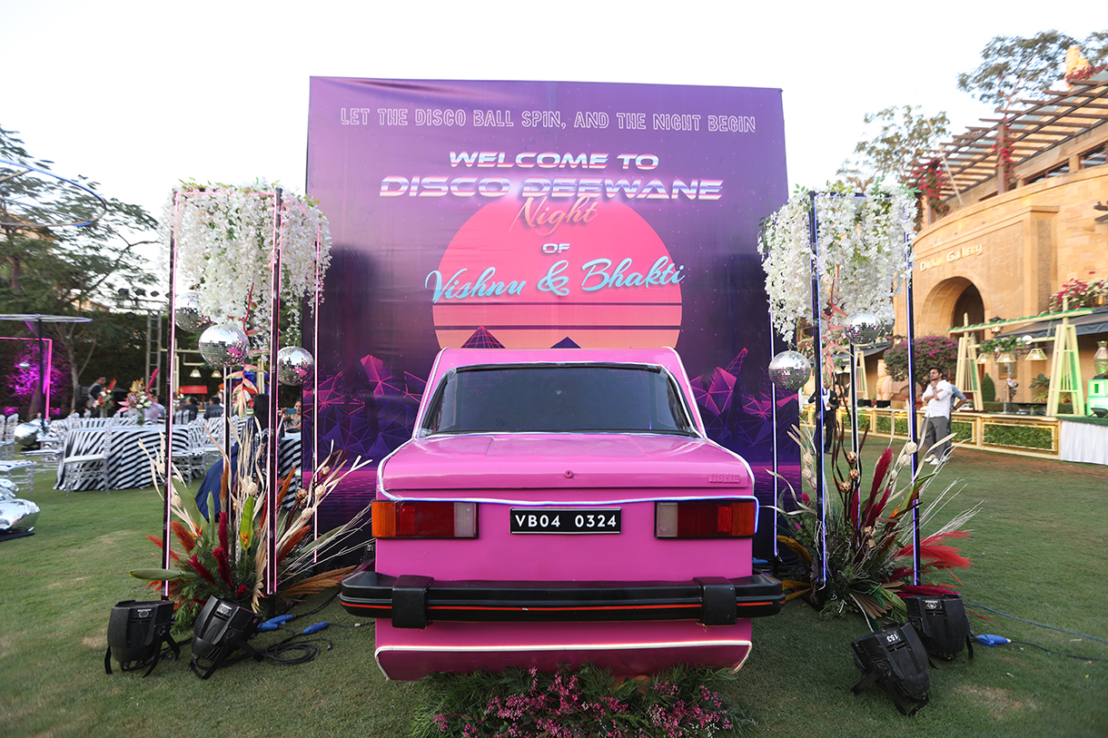 Bhakti and Vishnu, Lonavala