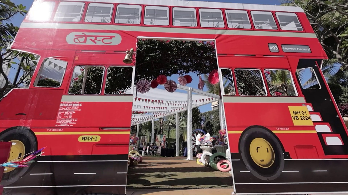 Bhakti and Vishnu, Lonavala