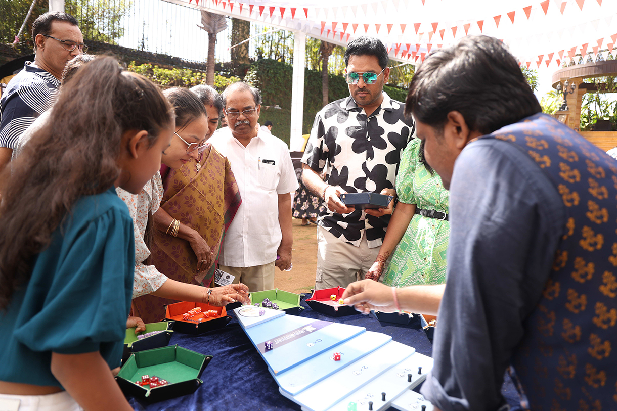 Bhakti and Vishnu, Lonavala