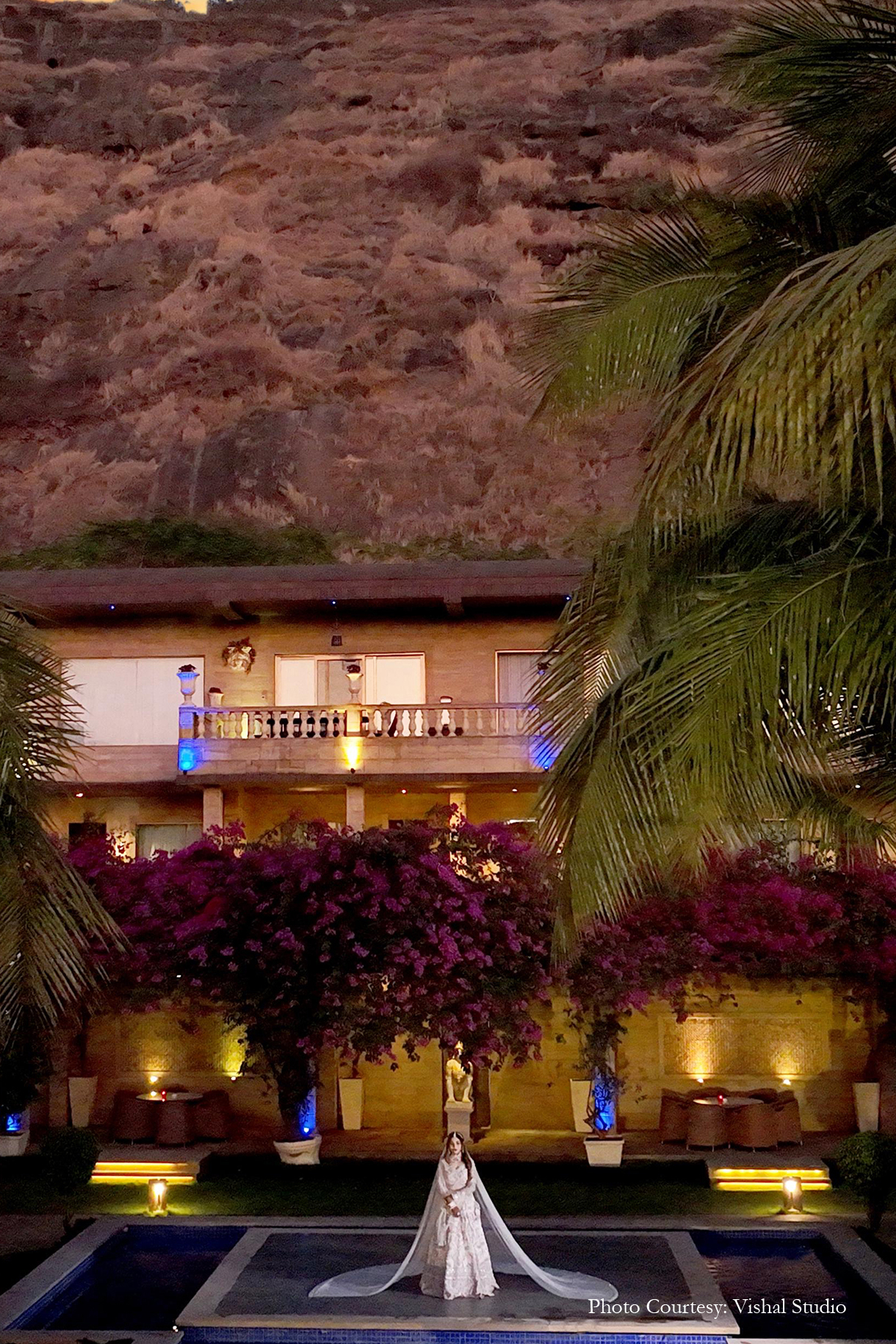 Bhakti and Vishnu, Lonavala