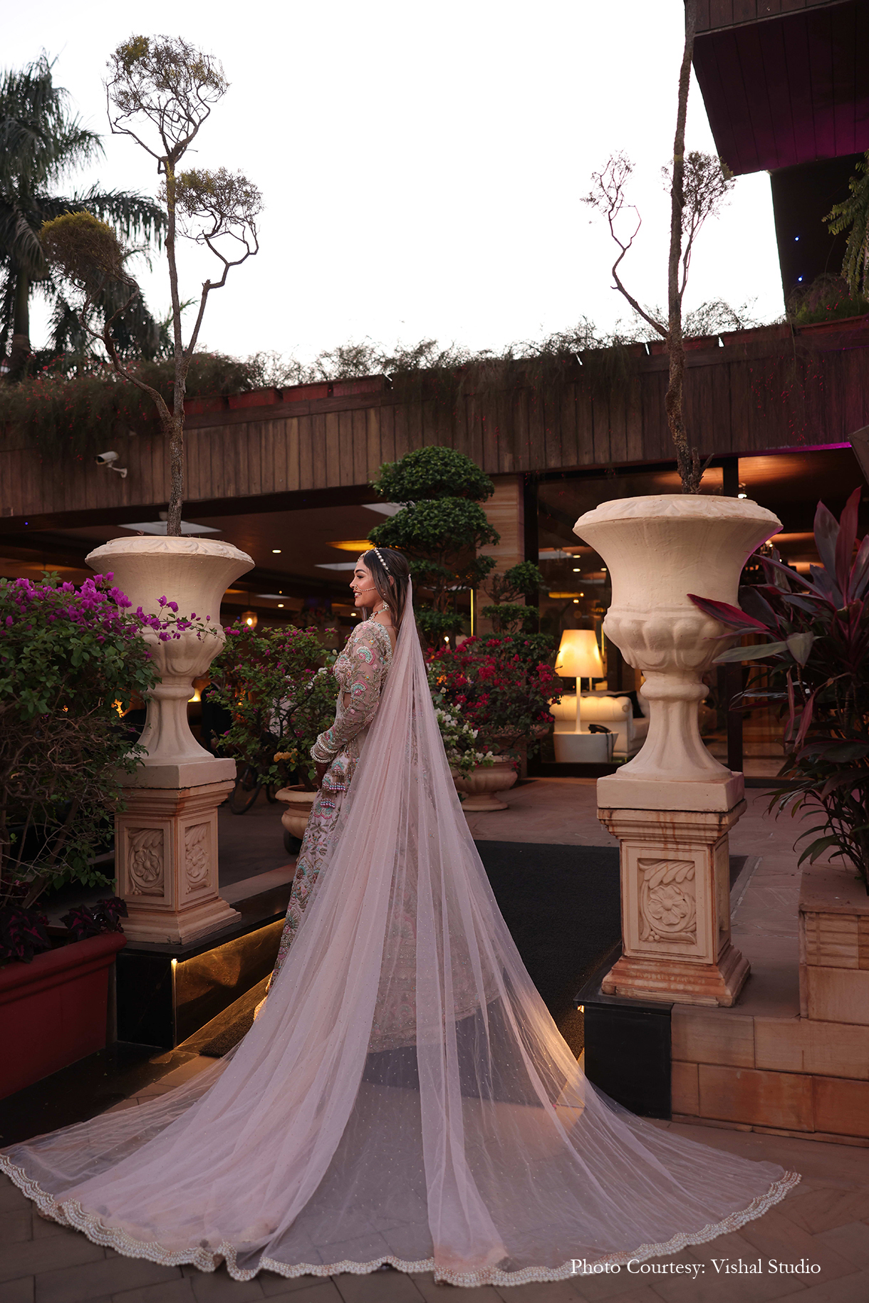 Bhakti and Vishnu, Lonavala