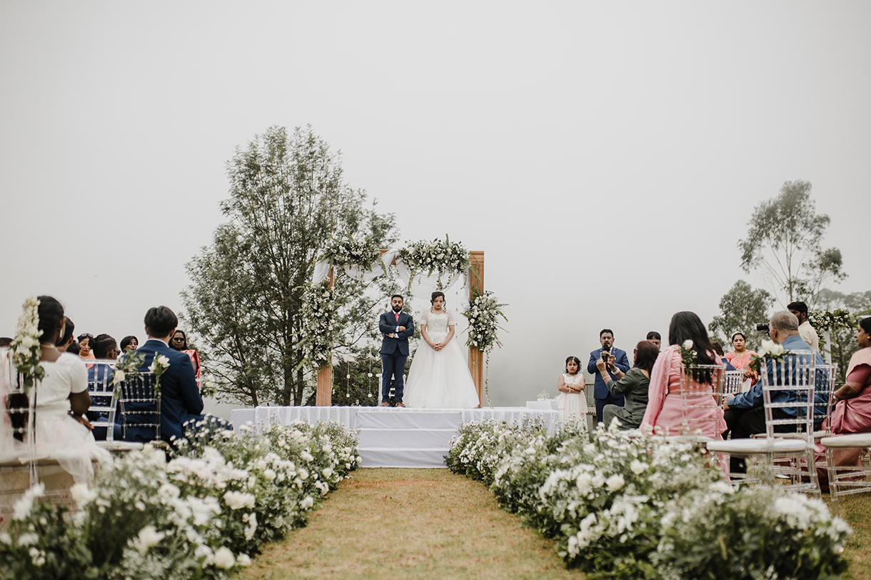 Dinah and Adil, Ayatana, Ooty