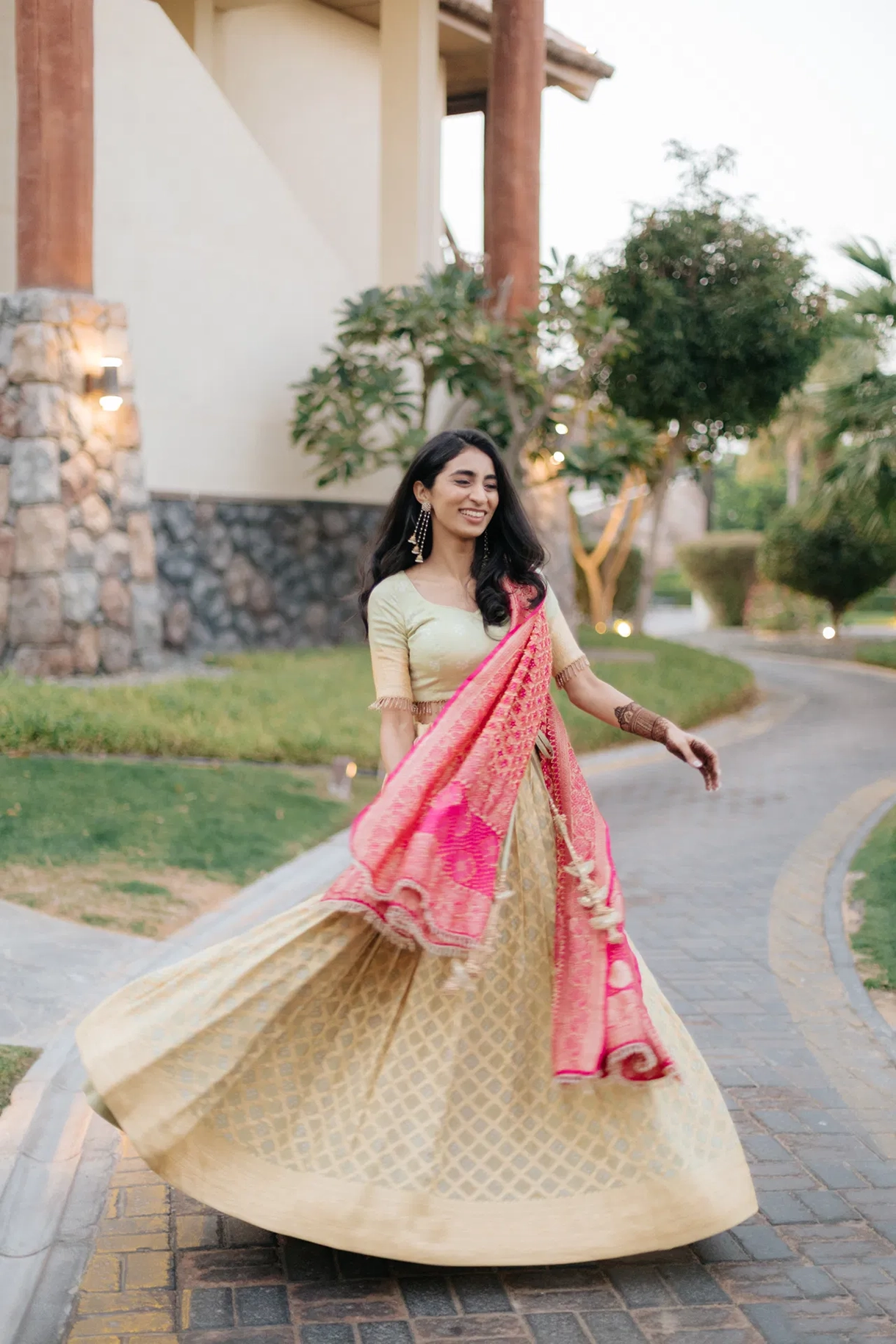 Falak and Aksh, Dubai