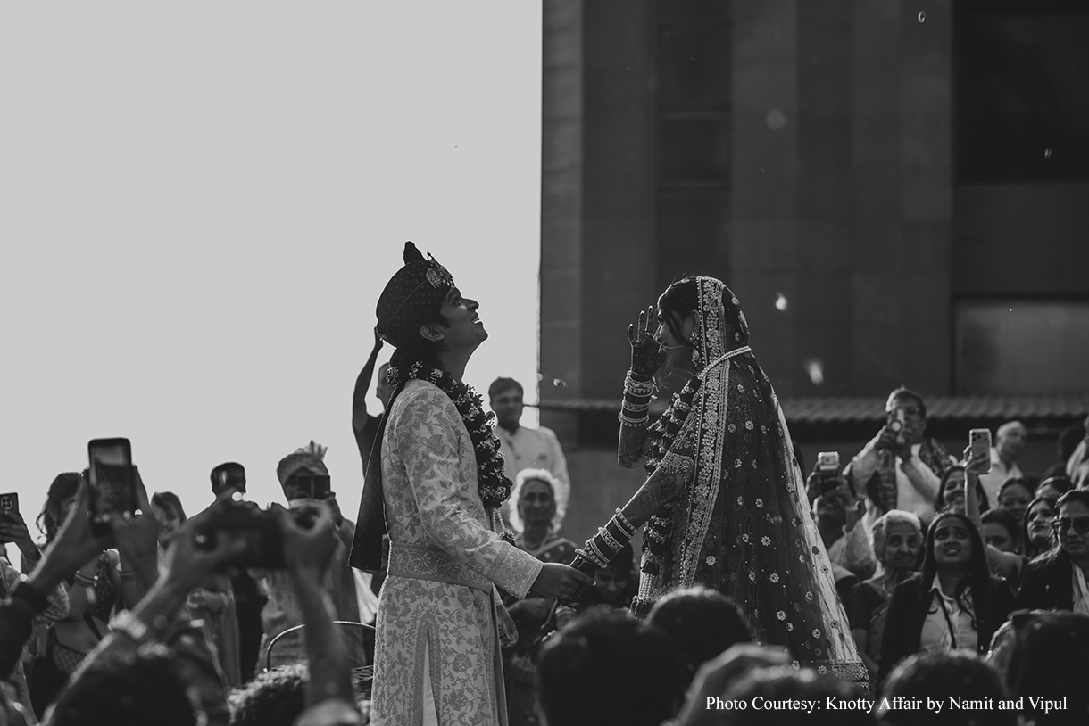 Jushti and Shanav, Mumbai