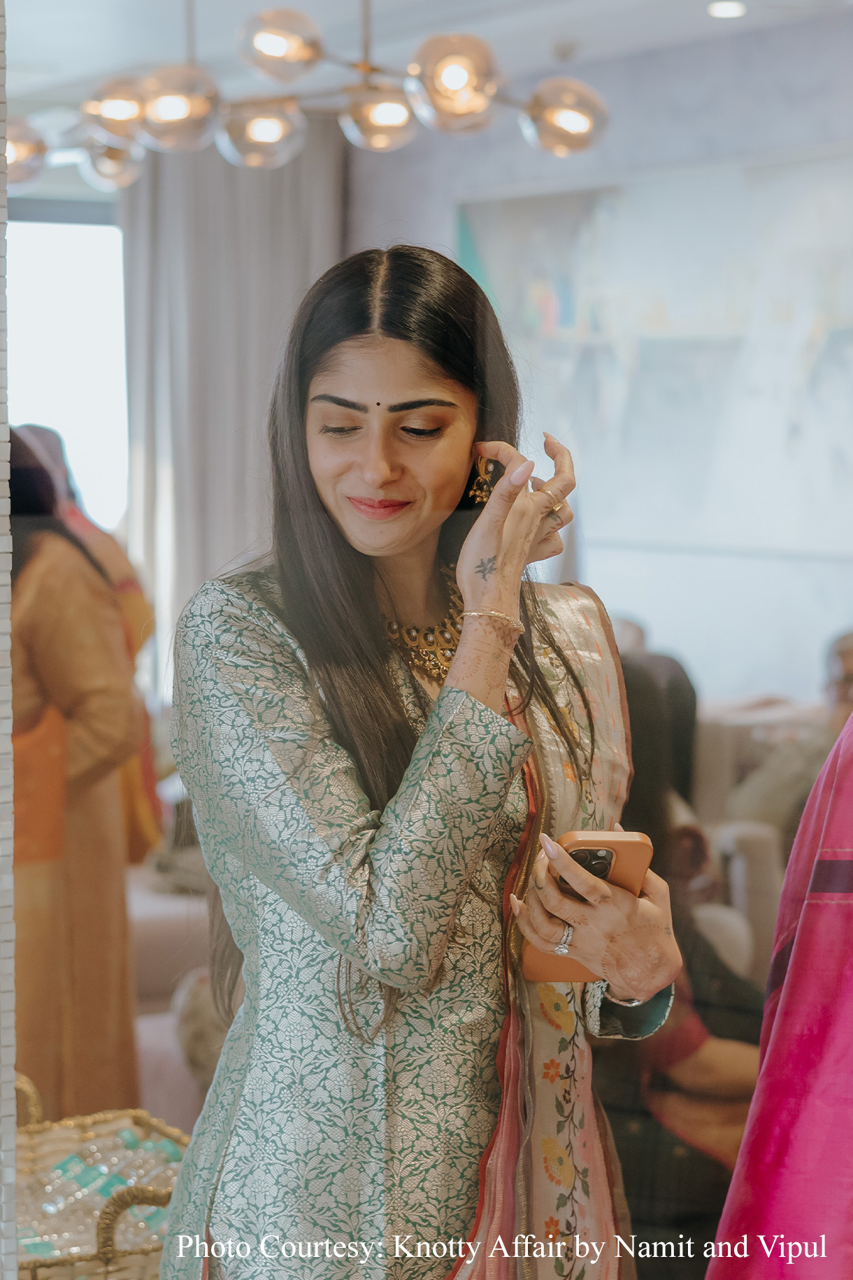 Jushti and Shanav, Mumbai