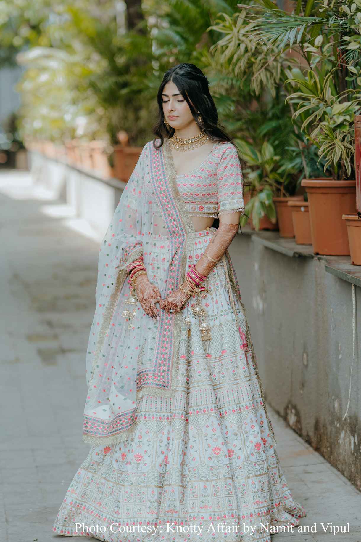 Jushti and Shanav, Mumbai