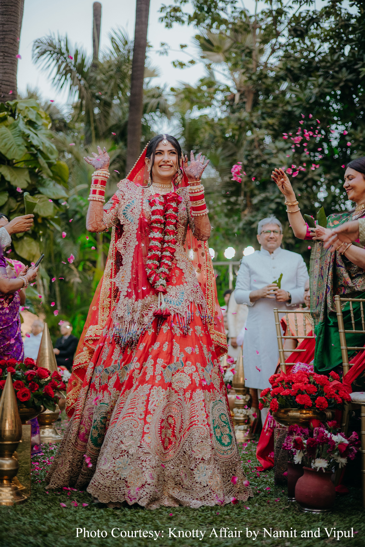 Jushti and Shanav, Mumbai