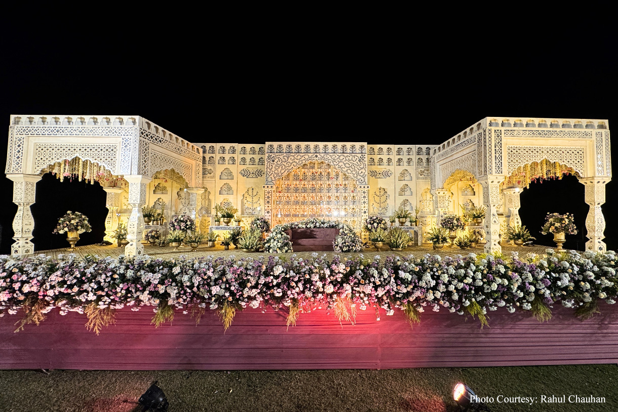 Pawan and Bhoomi, Pushkar