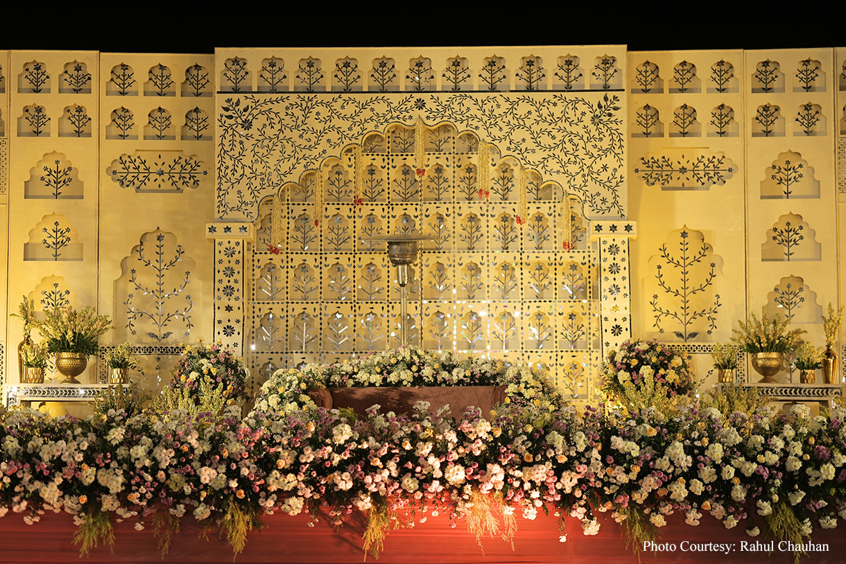 Pawan and Bhoomi, Pushkar