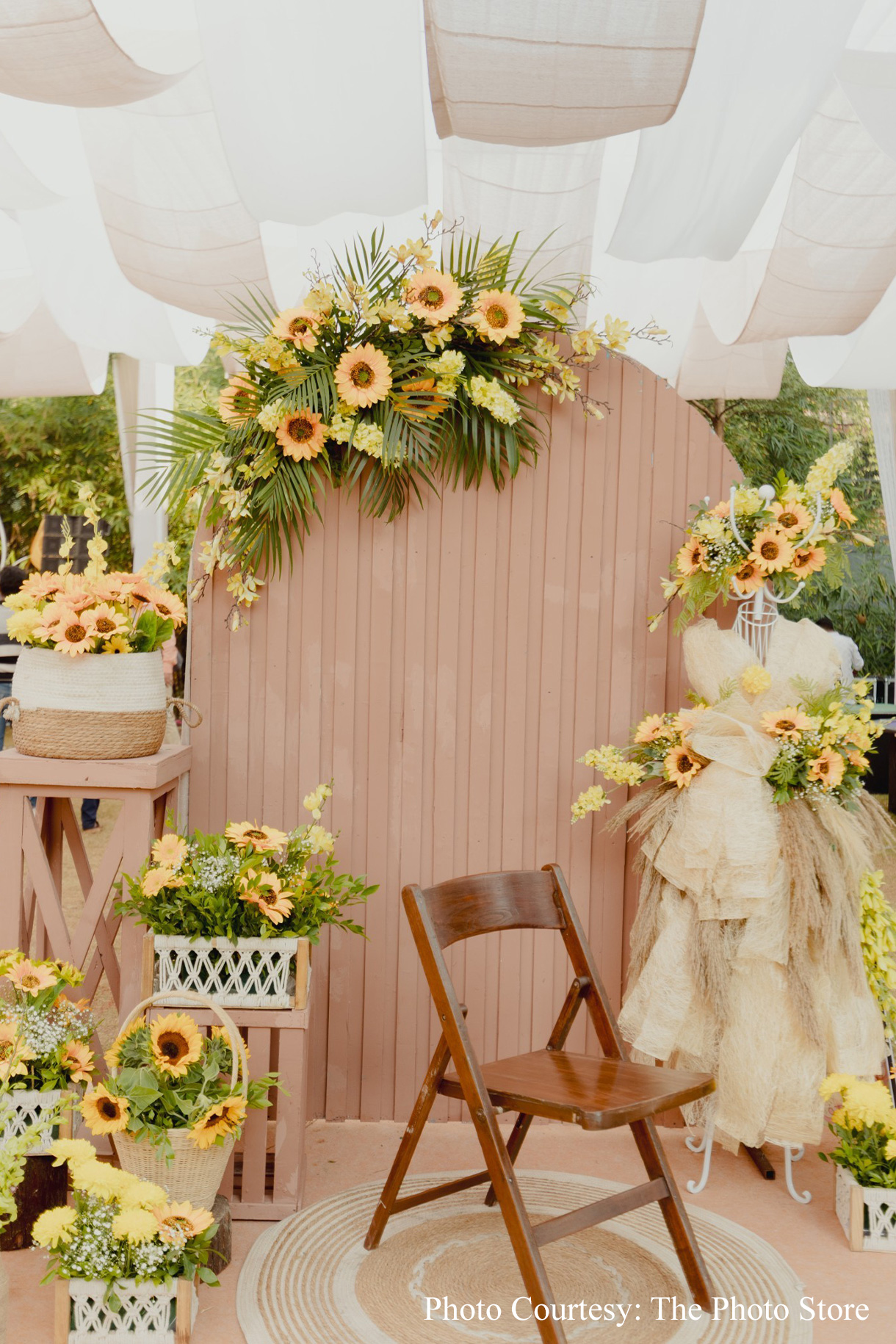 Phaguni and Abhishek, Lonavala