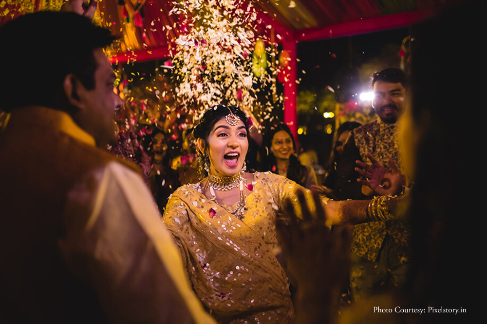 Bride & Groom dance