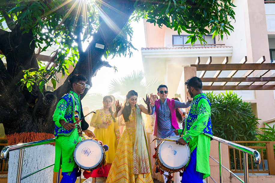 Sameeksha Madan and Tanmay Arora, Radisson Blu Resort & Spa, Alibaug