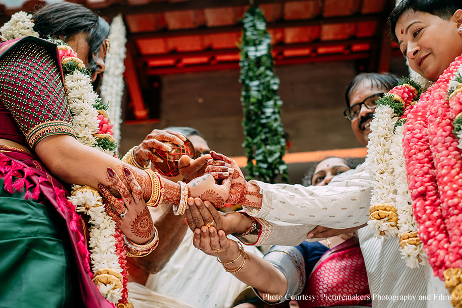 Subiksha Subramani and Tina Das, Miththam, Chennai