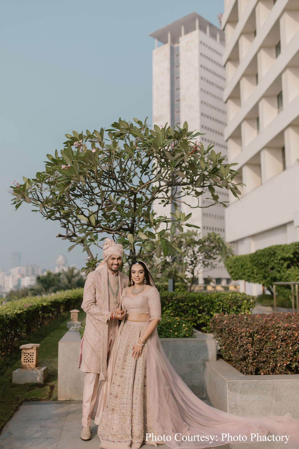 Twinkle and Rahul,  Mumbai