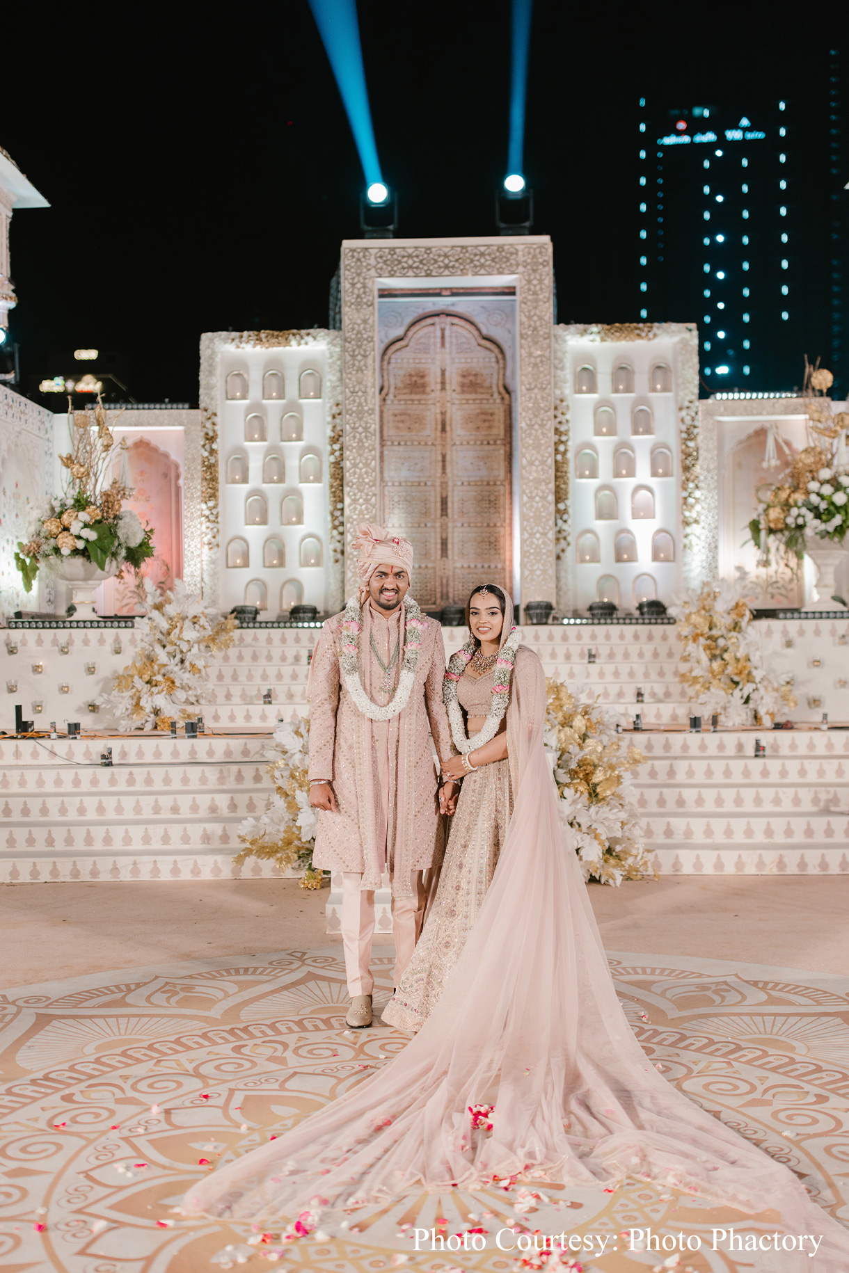 Twinkle and Rahul,  Mumbai